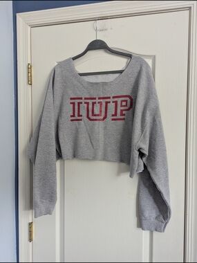 Gray Cropped Sweatshirt with Red IUP Logo